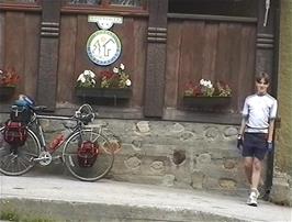 Nick Green outside Bøverdalen youth hostel